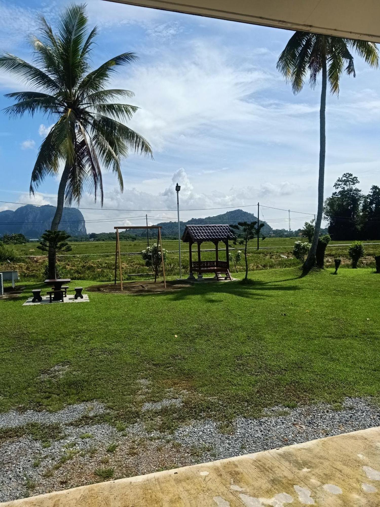 Heal Inn Roomstay- Islamic Guest Kangar Exterior photo